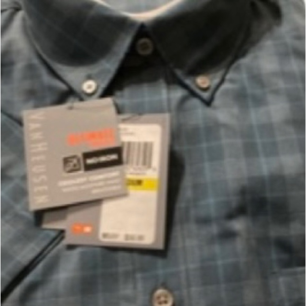 NWT Van Heusen Men”s Short sleeve Shirt Size Medium - Picture 3 of 9
